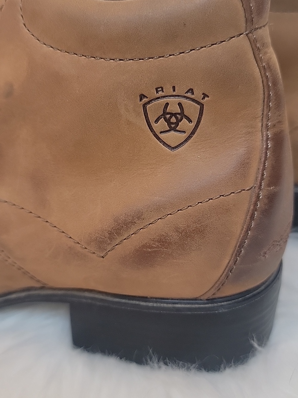 Ariat Tan Leather Chukka Lace-Up Boots. Size 6.5B. Style 12225 - Picture 9 of 9
